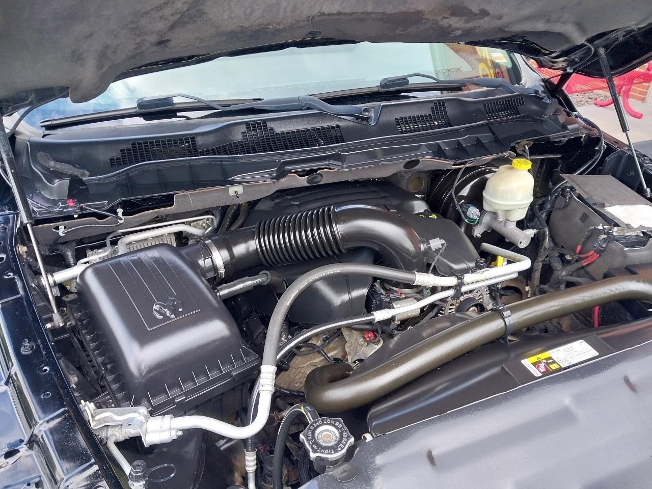 RAM 1500 4WD Crew Cab 140.5" Big Horn 2014