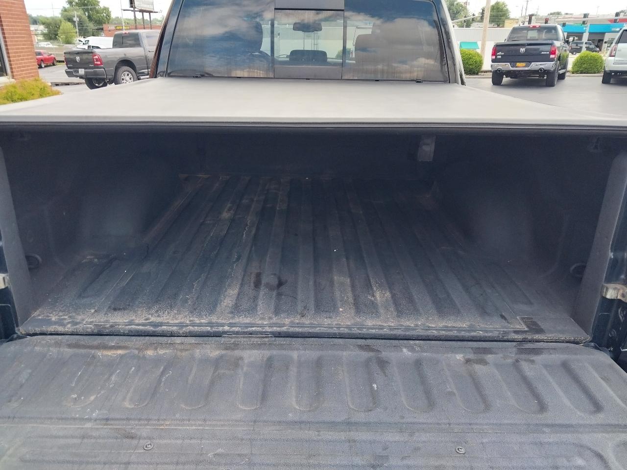 RAM 1500 4WD Crew Cab 140.5" Big Horn 2014