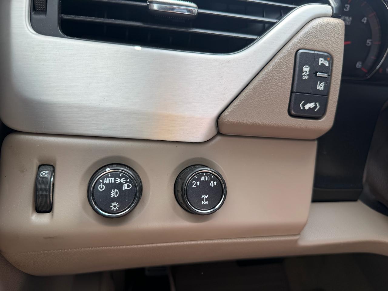 GMC Yukon 4WD 4dr SLT 2015