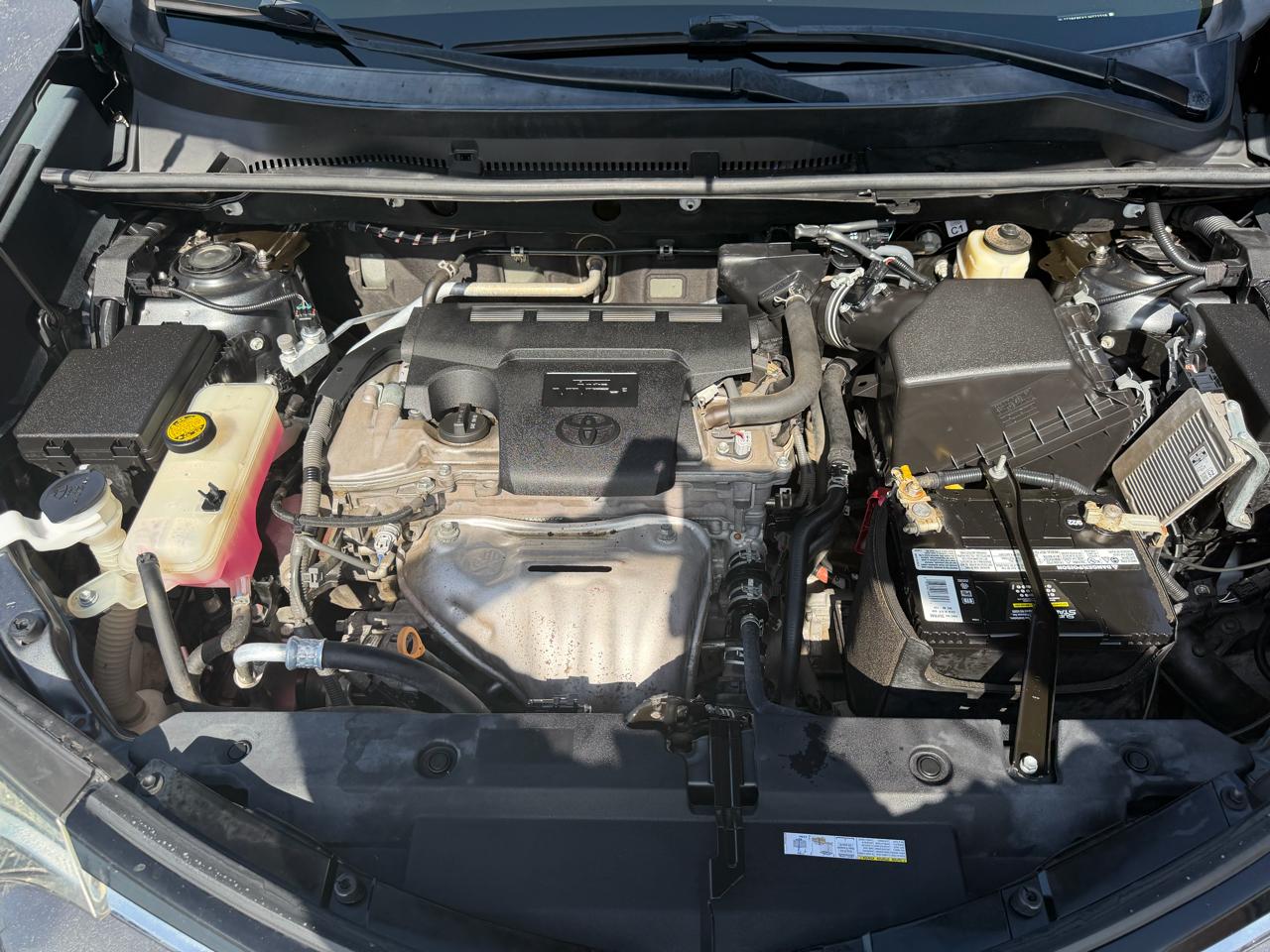 Toyota RAV4 LE AWD (Natl) 2018