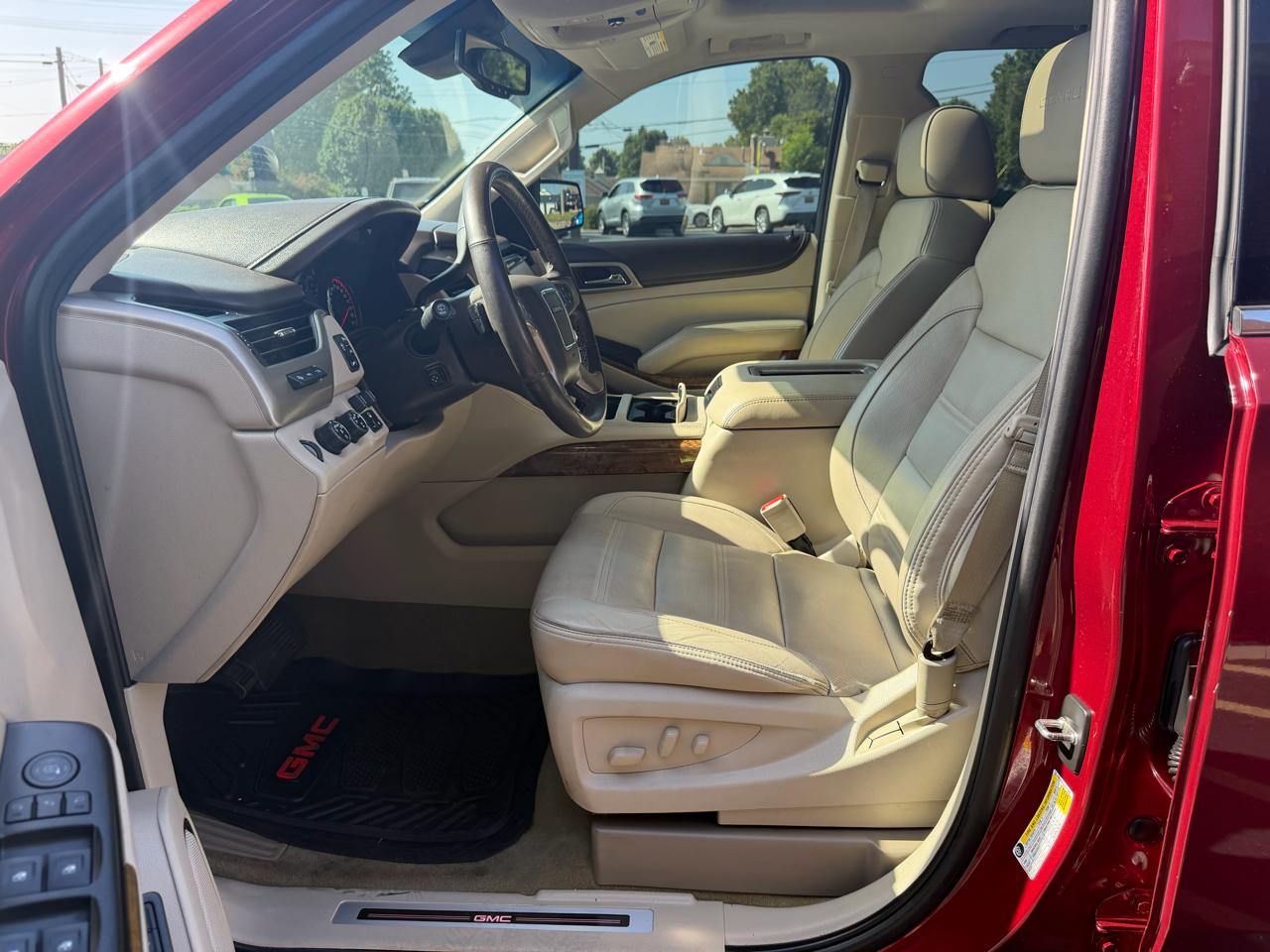 GMC Yukon 4WD 4dr Denali 2016