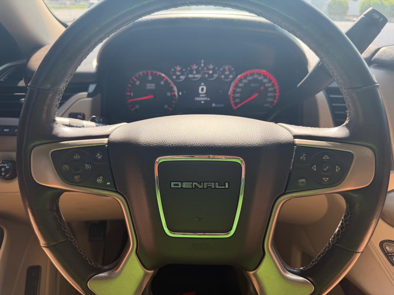 GMC Yukon 4WD 4dr Denali 2016