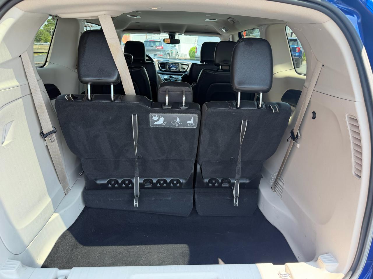 2020 Chrysler Pacifica Touring L - Photo 12
