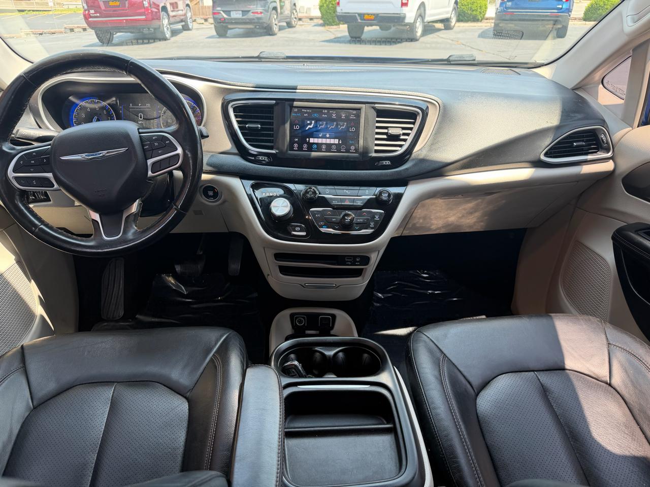 2020 Chrysler Pacifica Touring L - Photo 16