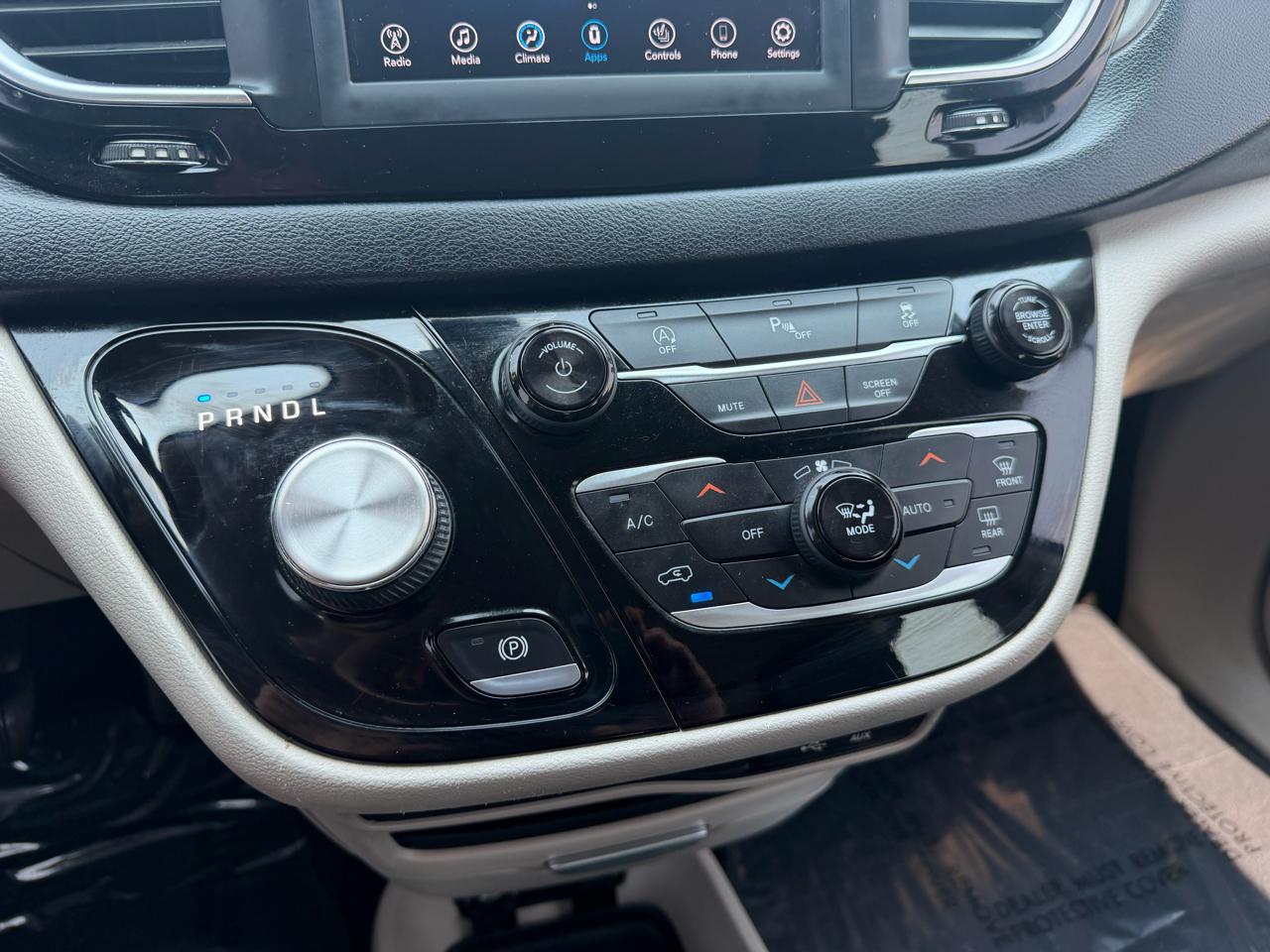 2020 Chrysler Pacifica Touring L - Photo 23