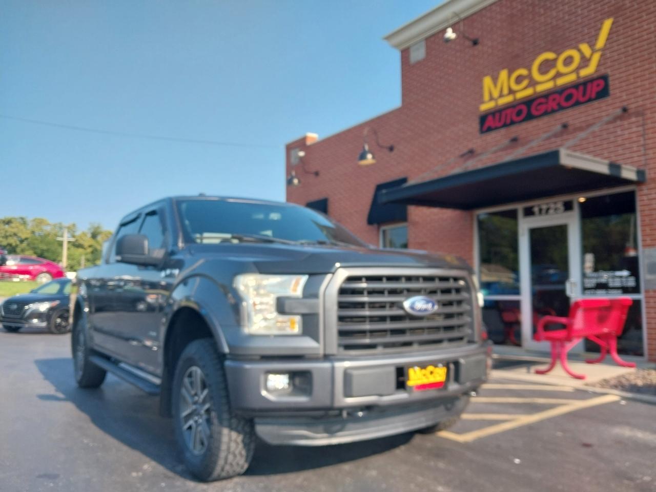 Ford F-150 4WD SuperCrew 145" XLT 2015