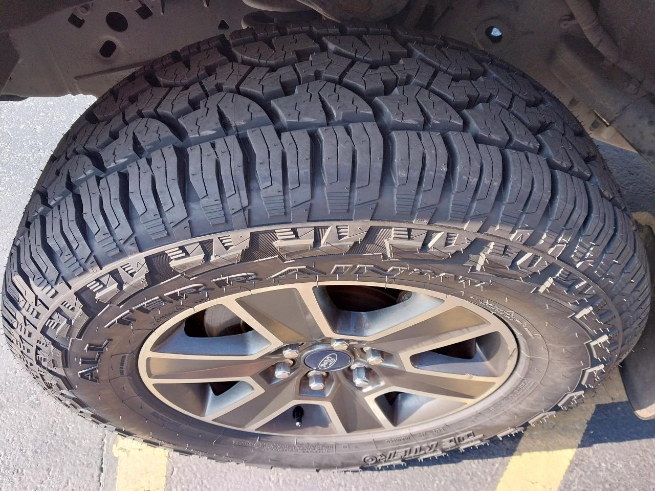 Ford F-150 4WD SuperCrew 145" XLT 2015
