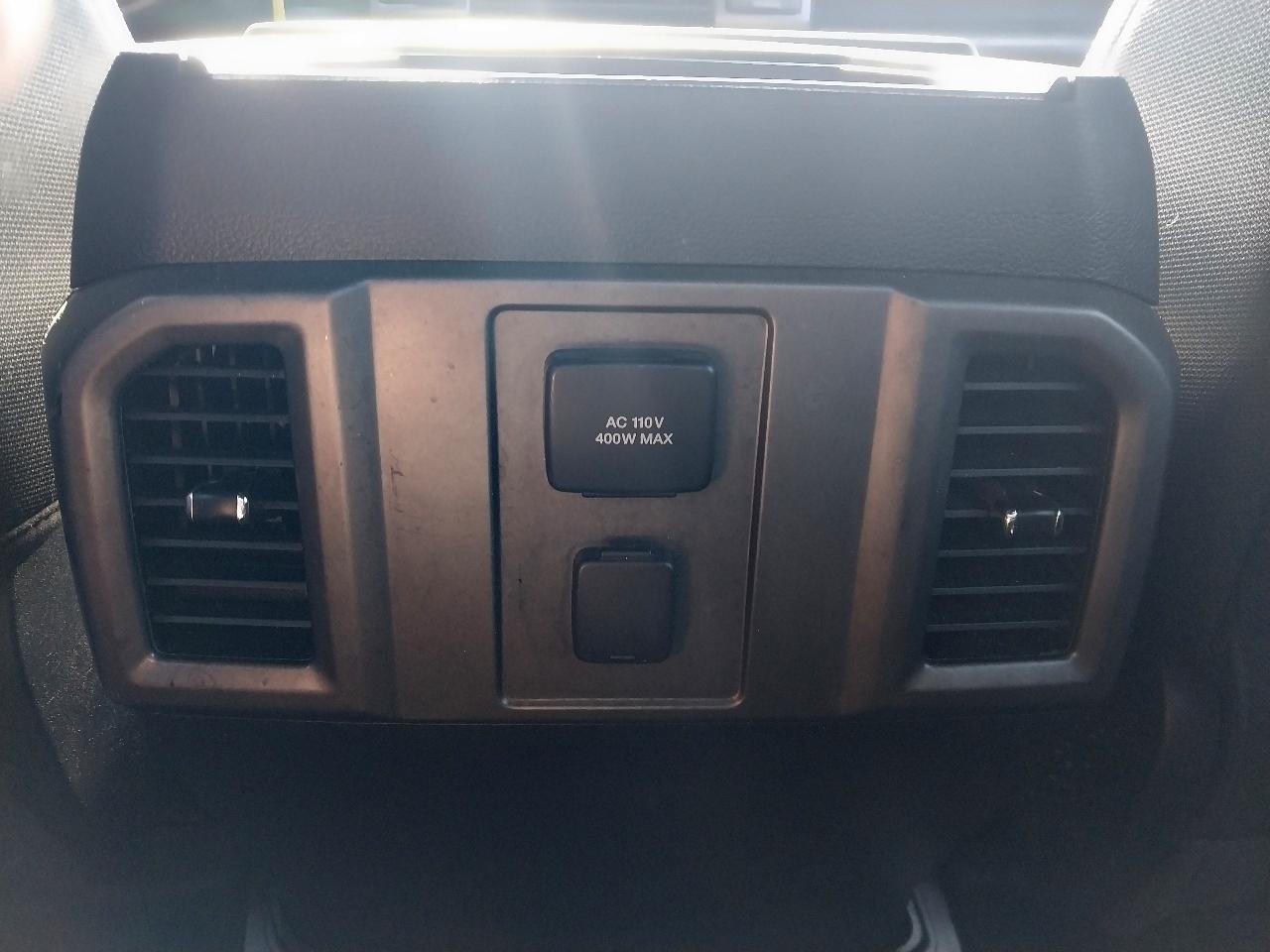 Ford F-150 4WD SuperCrew 145" XLT 2015