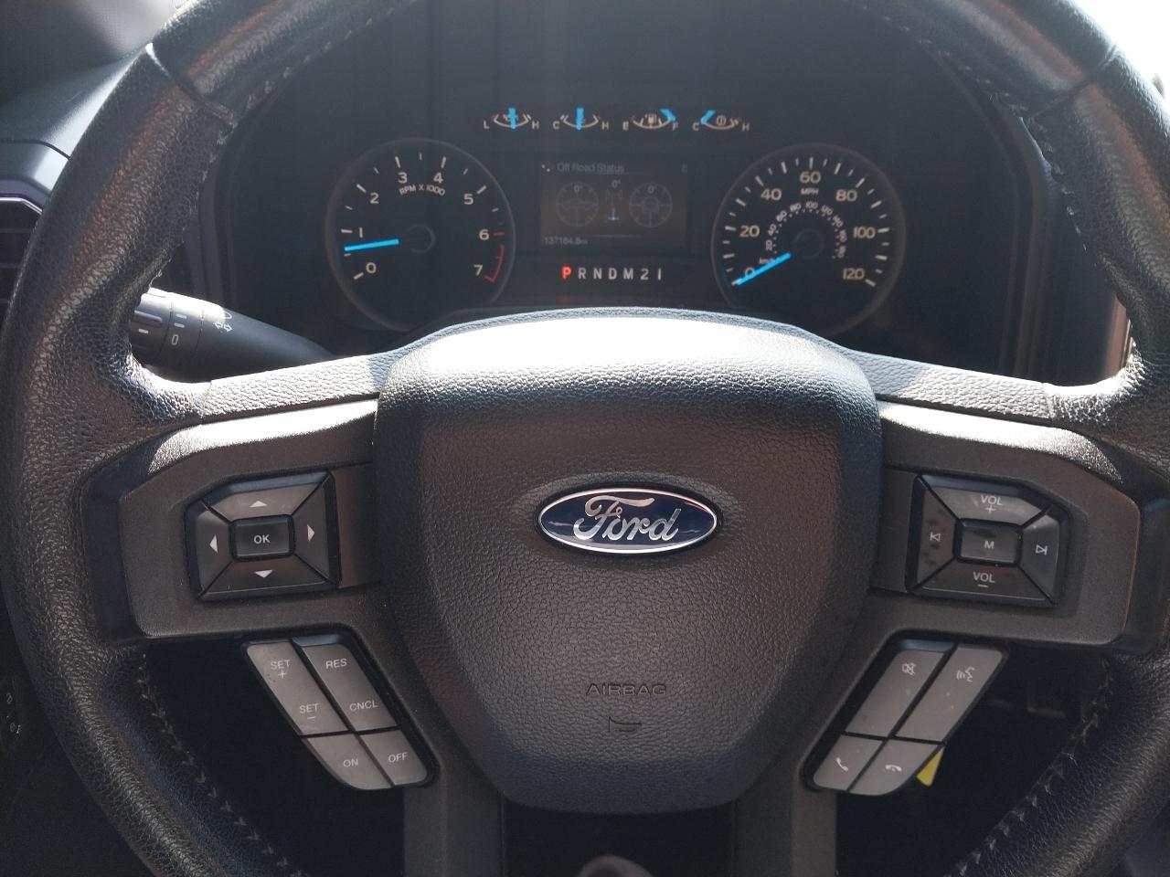 Ford F-150 4WD SuperCrew 145" XLT 2015