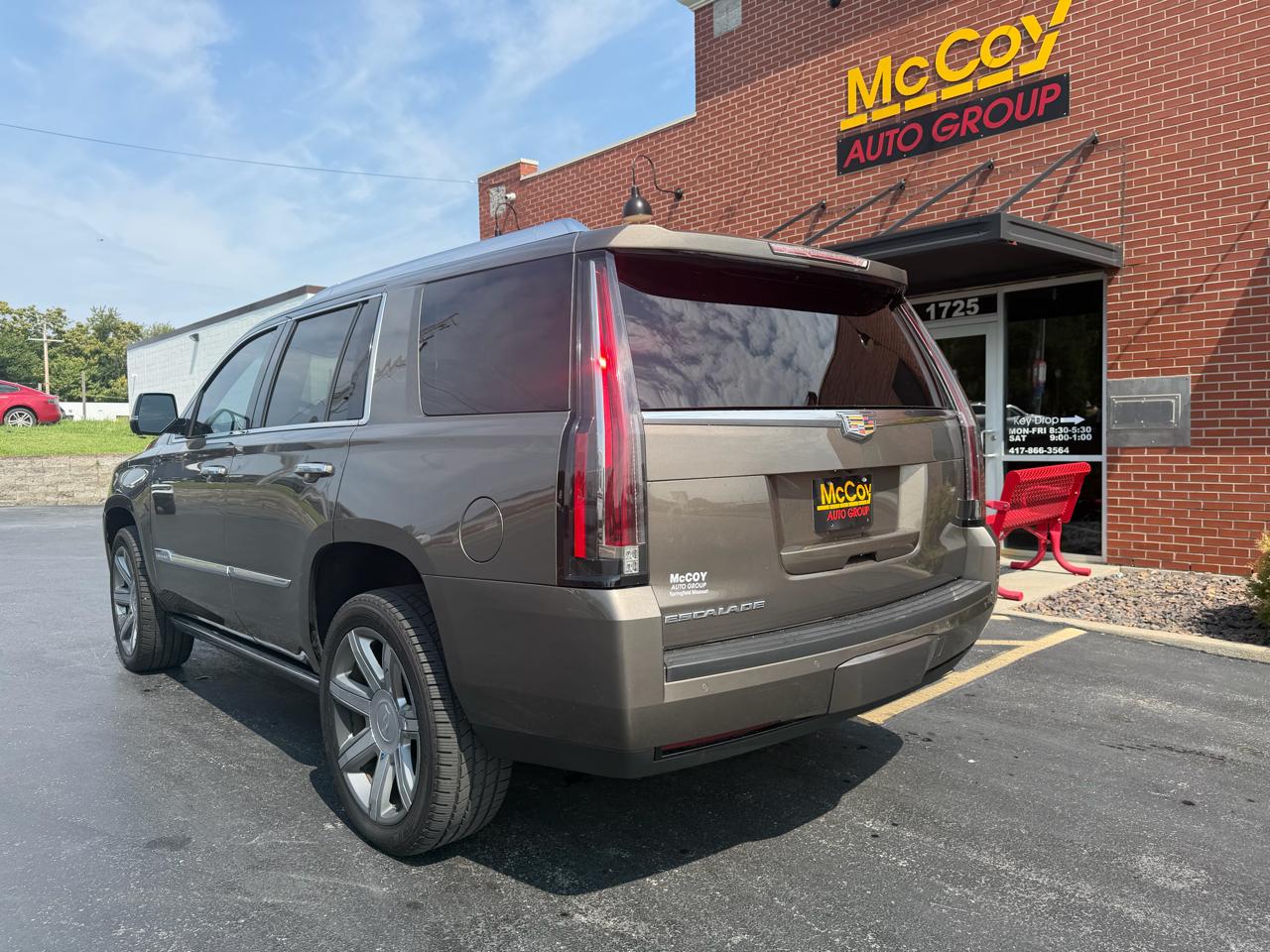Cadillac Escalade 4WD 4dr Premium Collection 2016