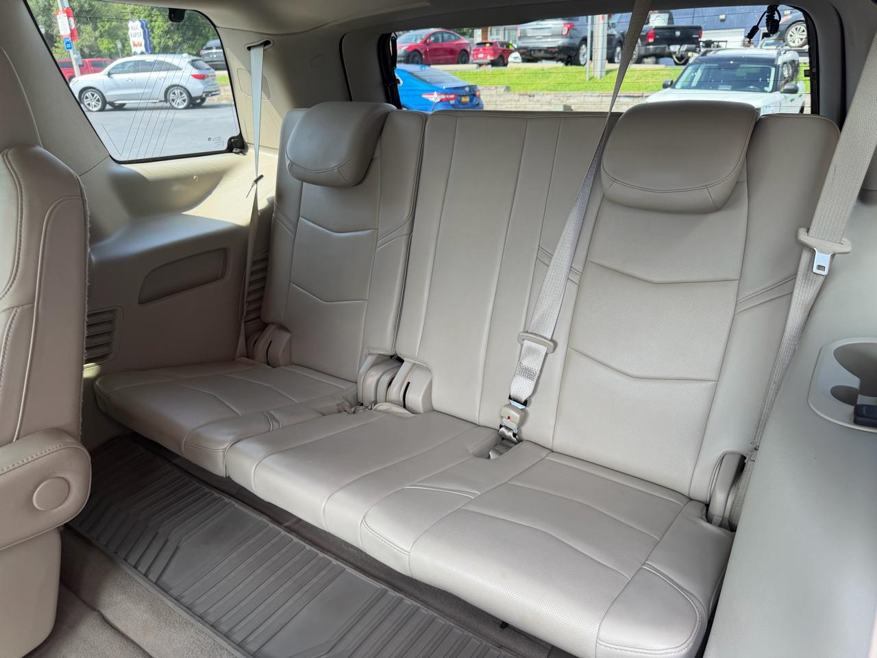 Cadillac Escalade 4WD 4dr Premium Collection 2016