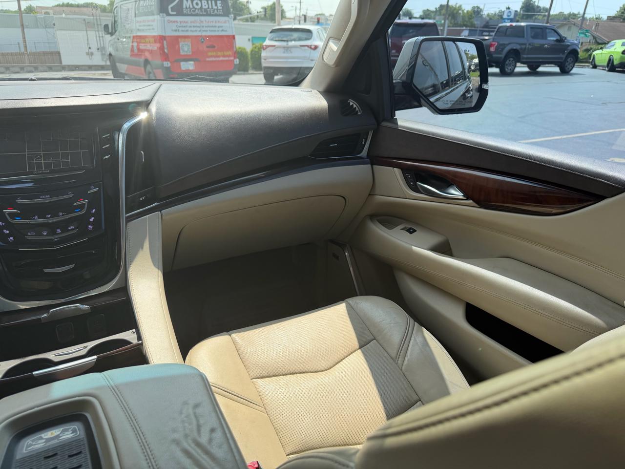 Cadillac Escalade 4WD 4dr Premium Collection 2016
