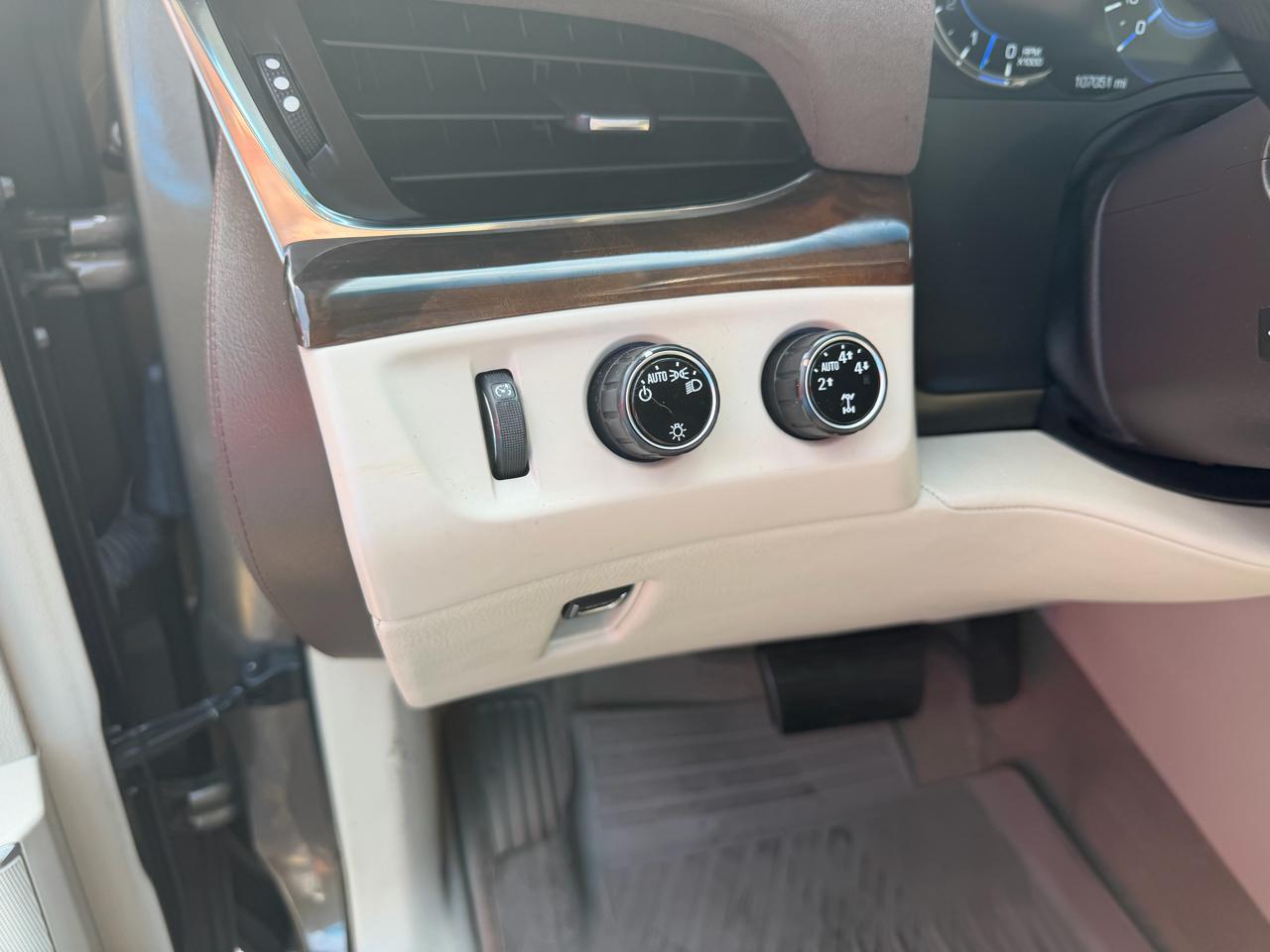 Cadillac Escalade 4WD 4dr Premium Collection 2016