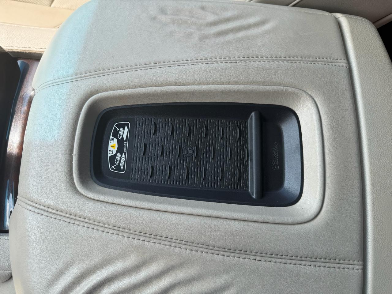 Cadillac Escalade 4WD 4dr Premium Collection 2016