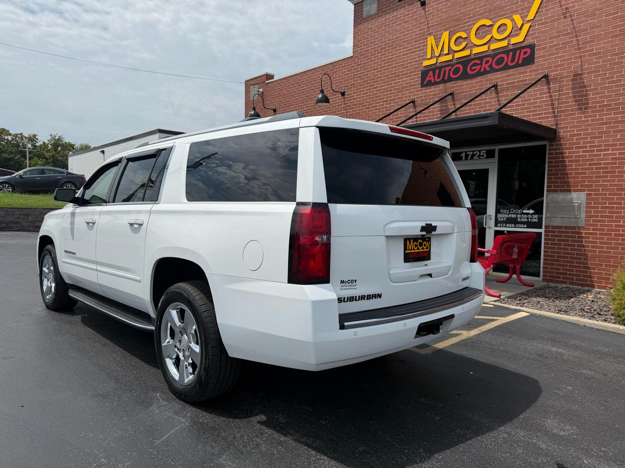 Chevrolet Suburban 4WD 4dr 1500 Premier 2017