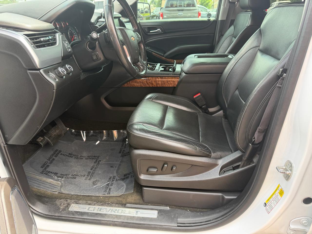 Chevrolet Suburban 4WD 4dr 1500 Premier 2017