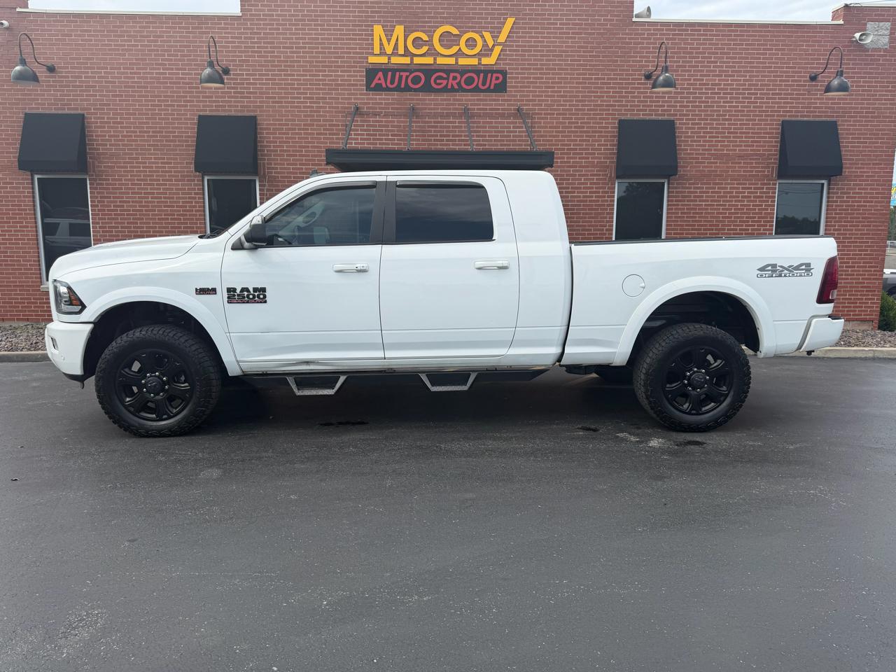 RAM 2500 Laramie 4x4 Mega Cab 6'4" Box 2017