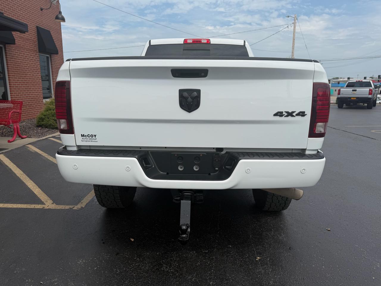 RAM 2500 Laramie 4x4 Mega Cab 6'4" Box 2017