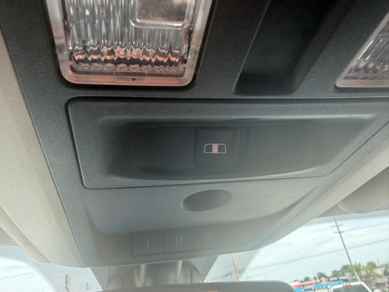 RAM 2500 Laramie 4x4 Mega Cab 6'4" Box 2017