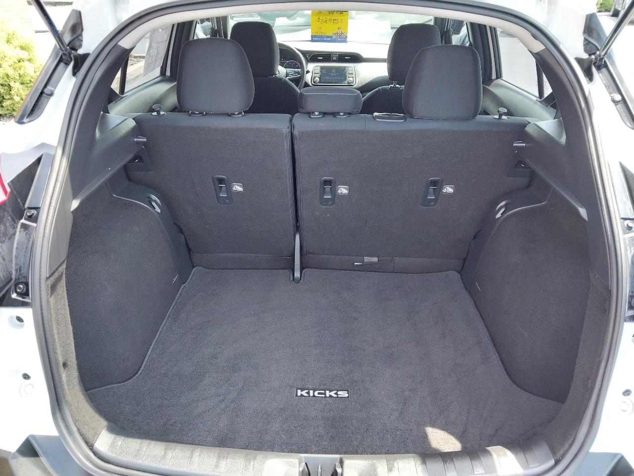 Nissan Kicks SV FWD 2018