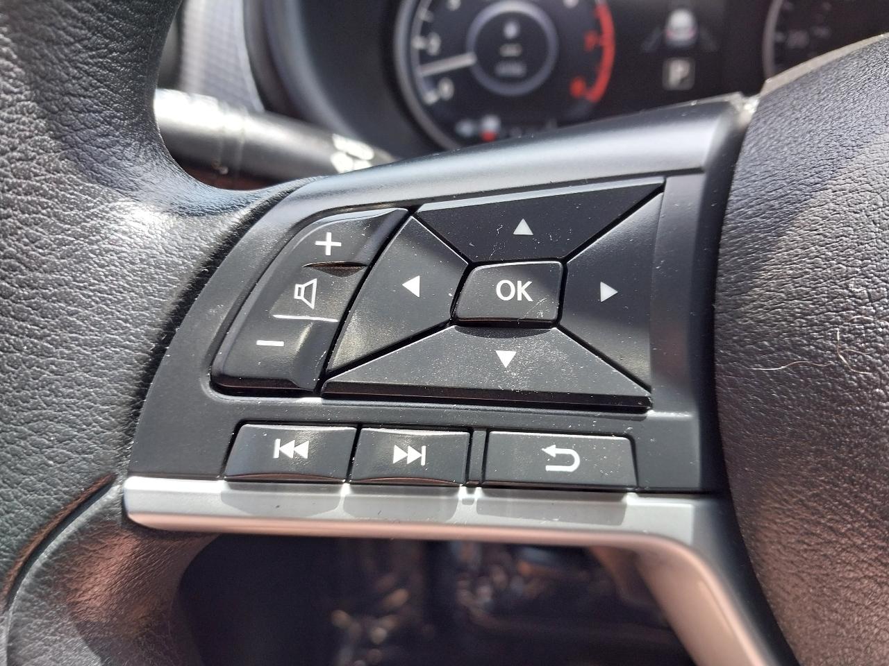 Nissan Kicks SV FWD 2018