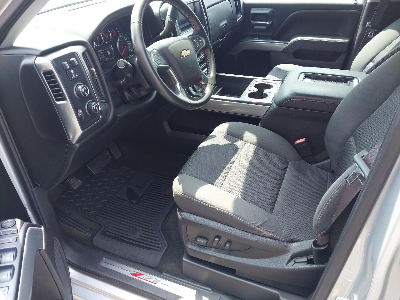 Chevrolet Silverado 1500 4WD Crew Cab 143.5" LT w/2LT 2017