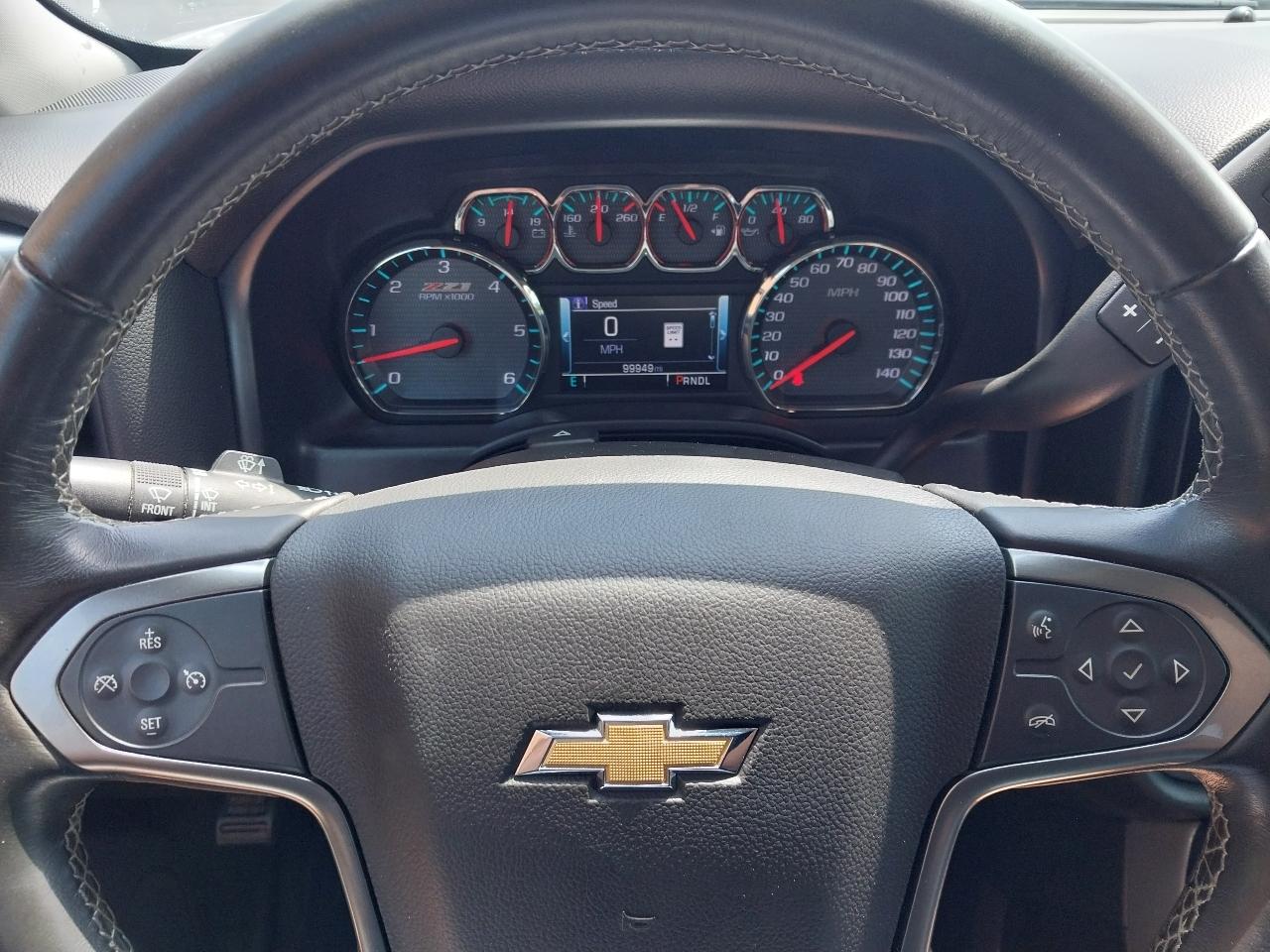 Chevrolet Silverado 1500 4WD Crew Cab 143.5" LT w/2LT 2017