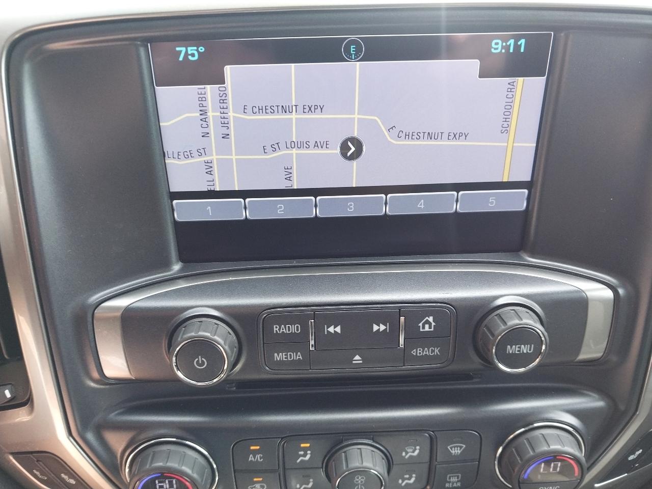 Chevrolet Silverado 1500 4WD Crew Cab 143.5" LT w/2LT 2017