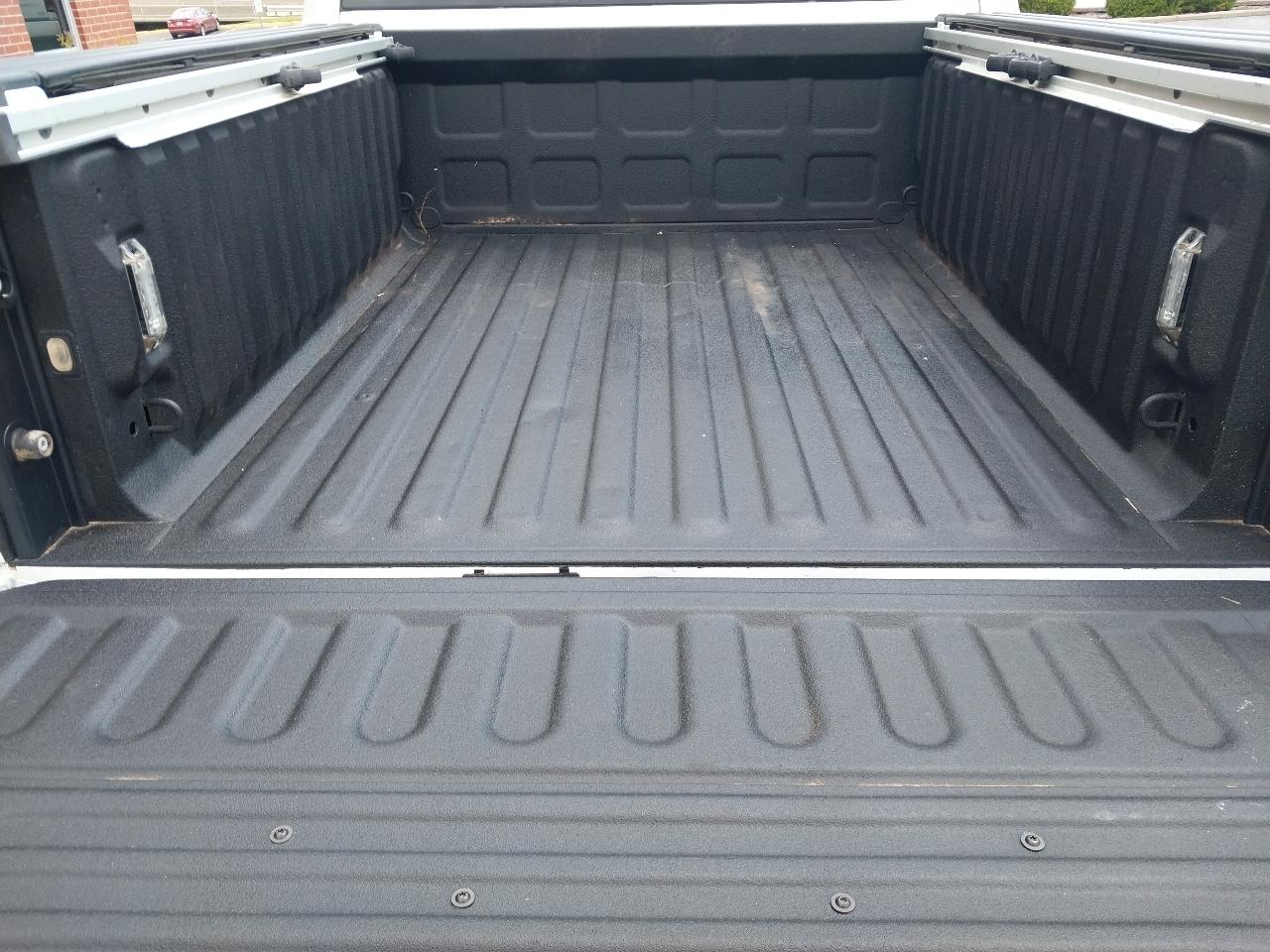 RAM 1500 Classic Big Horn 4x4 Crew Cab 5'7" Box 2019