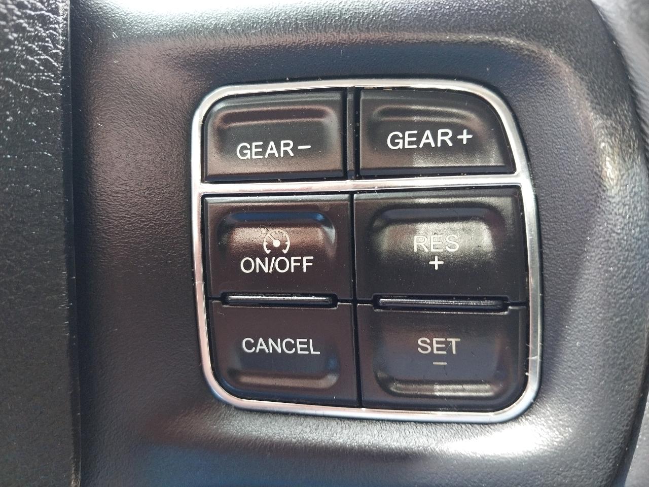 RAM 1500 Classic Big Horn 4x4 Crew Cab 5'7" Box 2019