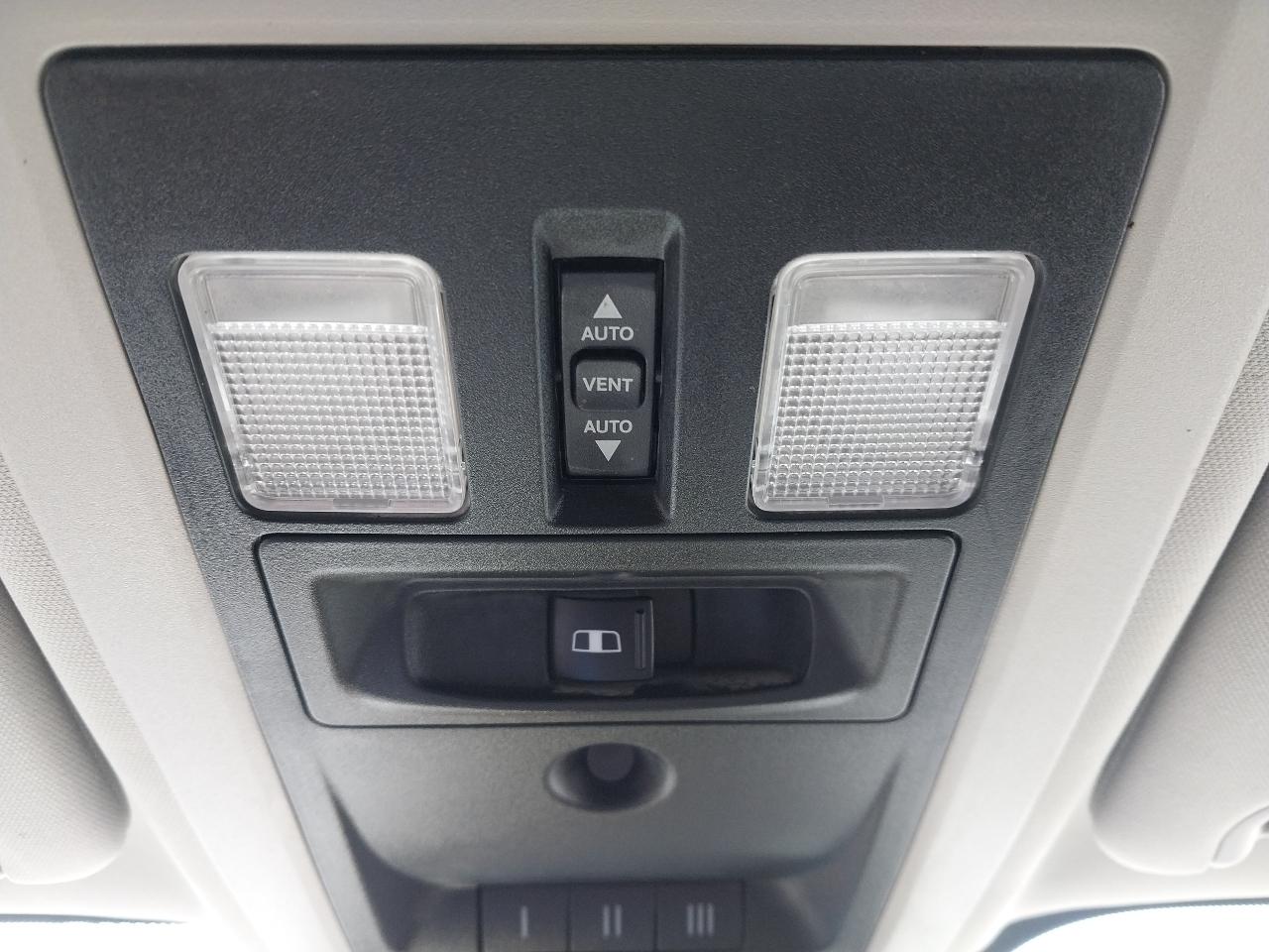 RAM 1500 Classic Big Horn 4x4 Crew Cab 5'7" Box 2019