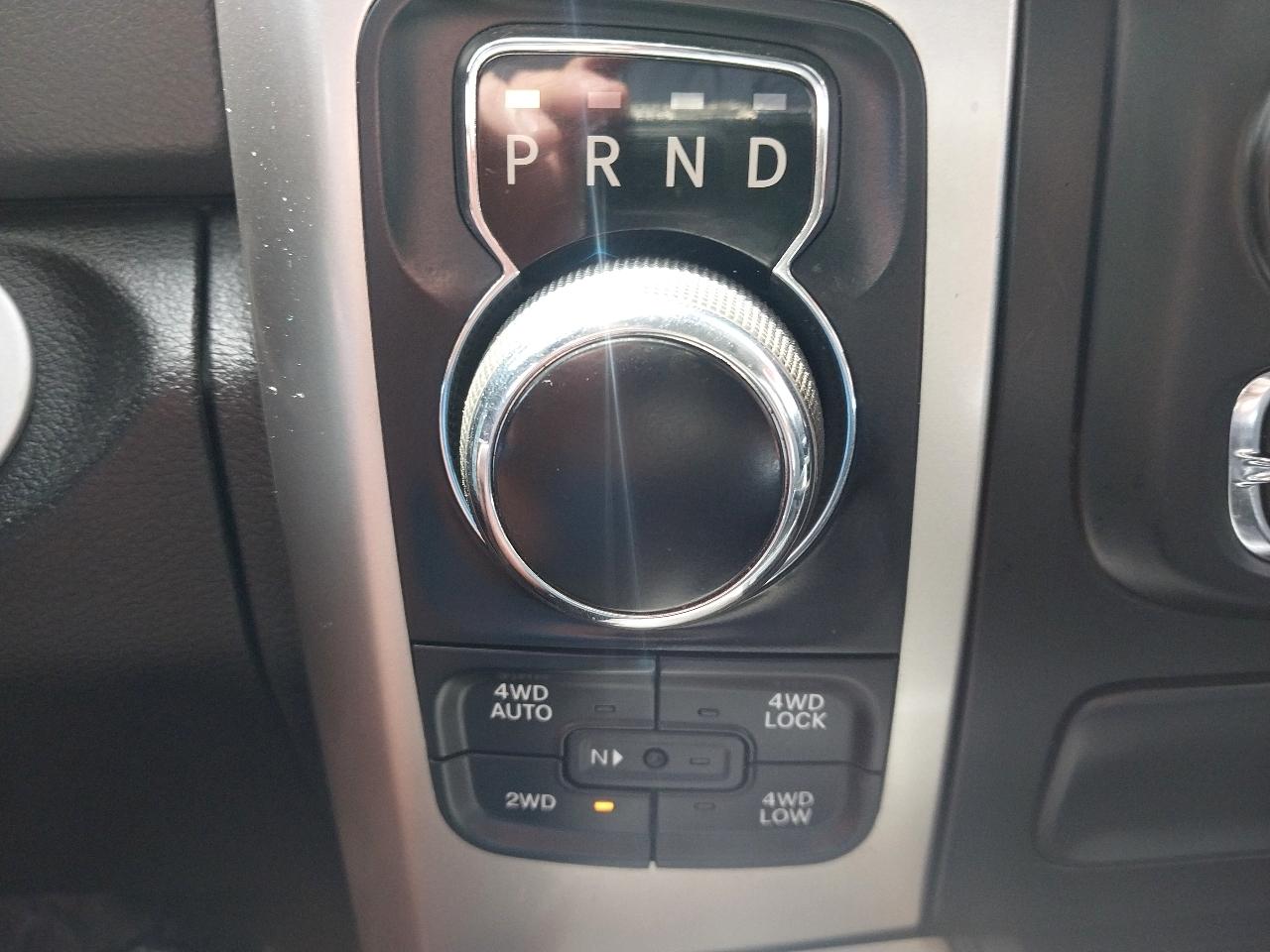 RAM 1500 Classic Big Horn 4x4 Crew Cab 5'7" Box 2019
