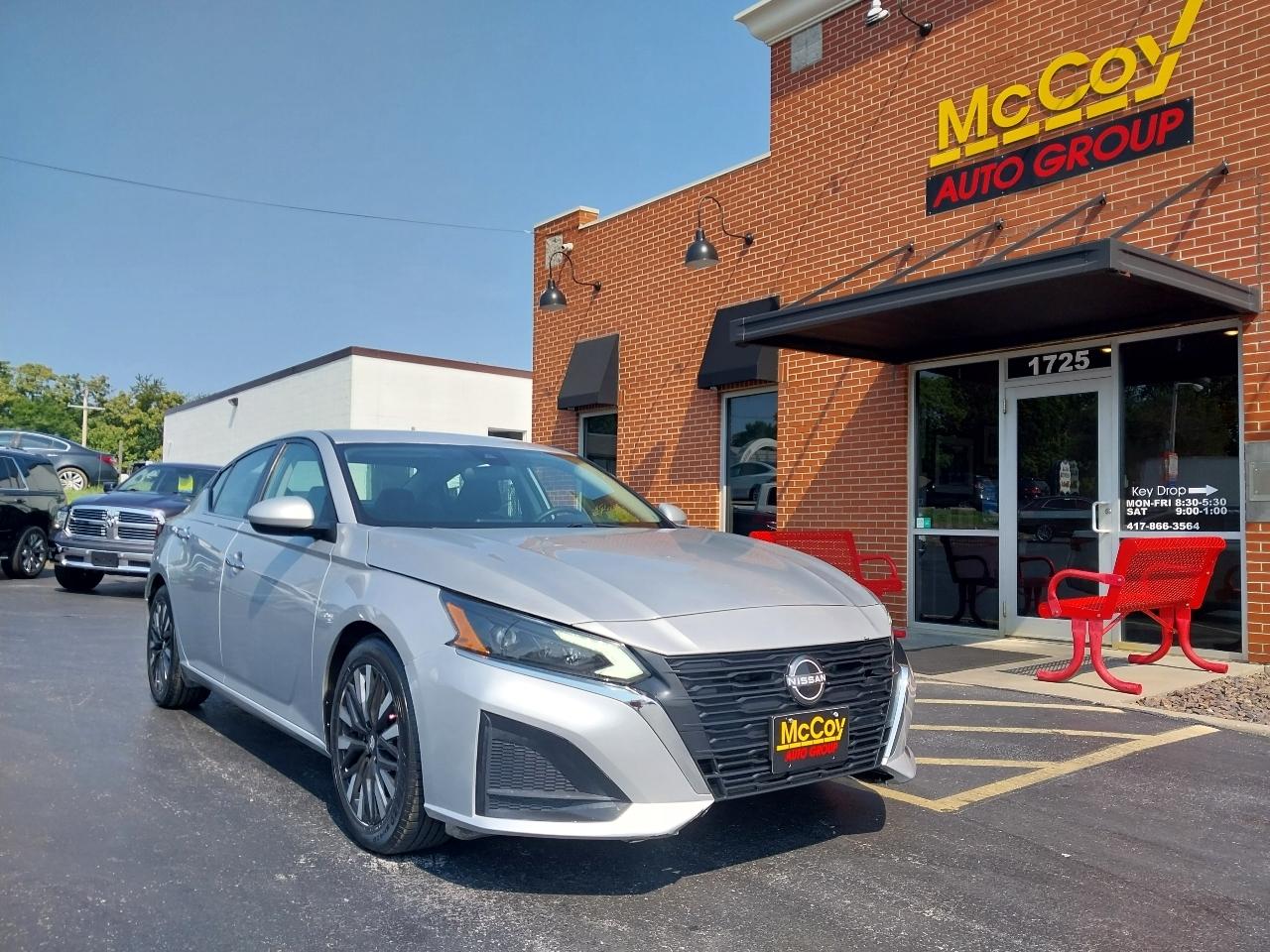 Nissan Altima 2.5 SV Sedan 2023