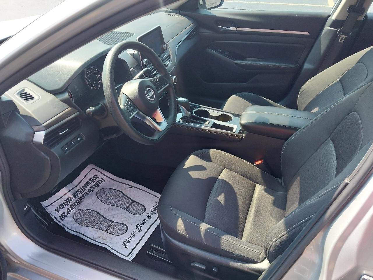 Nissan Altima 2.5 SV Sedan 2023