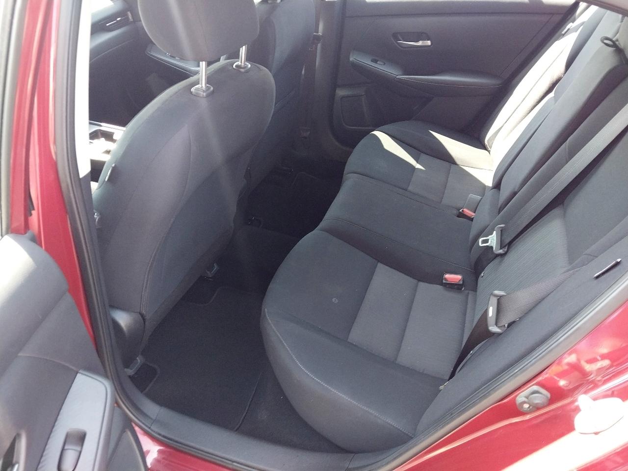 Nissan Sentra SV 4D Sedan 2020