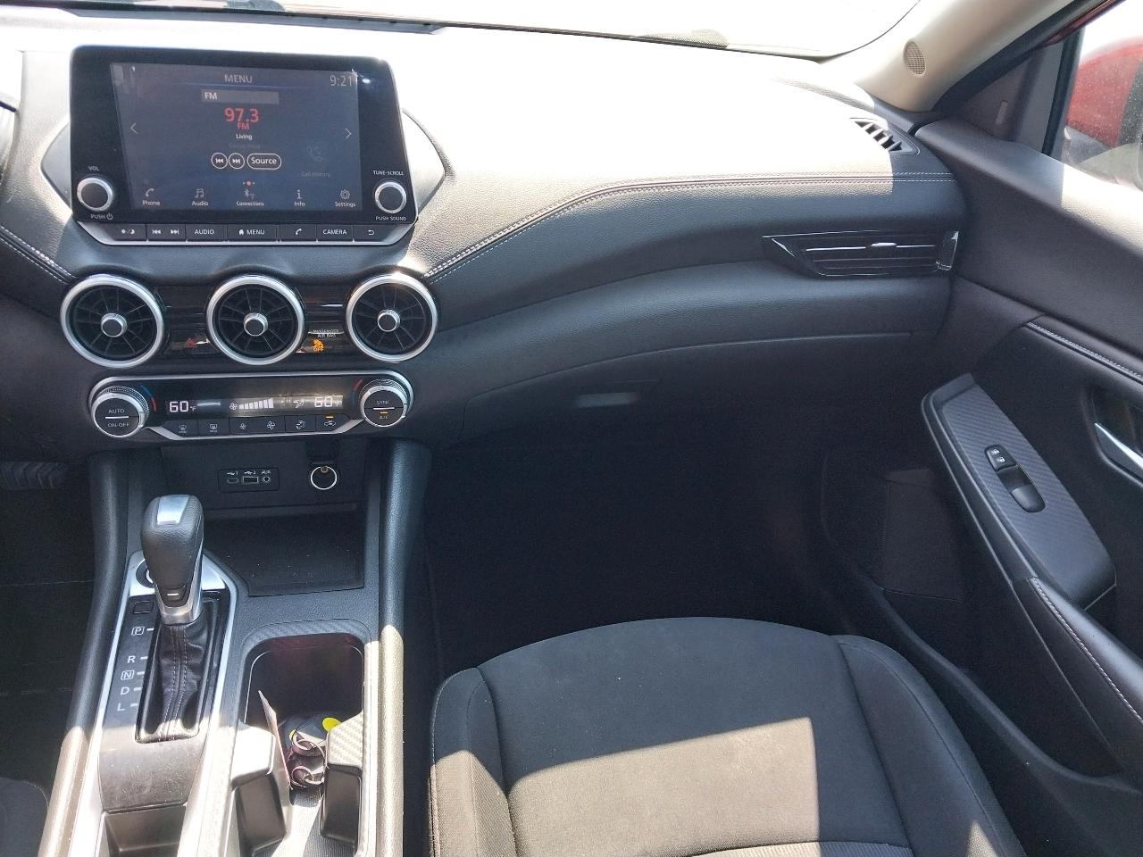 Nissan Sentra SV 4D Sedan 2020