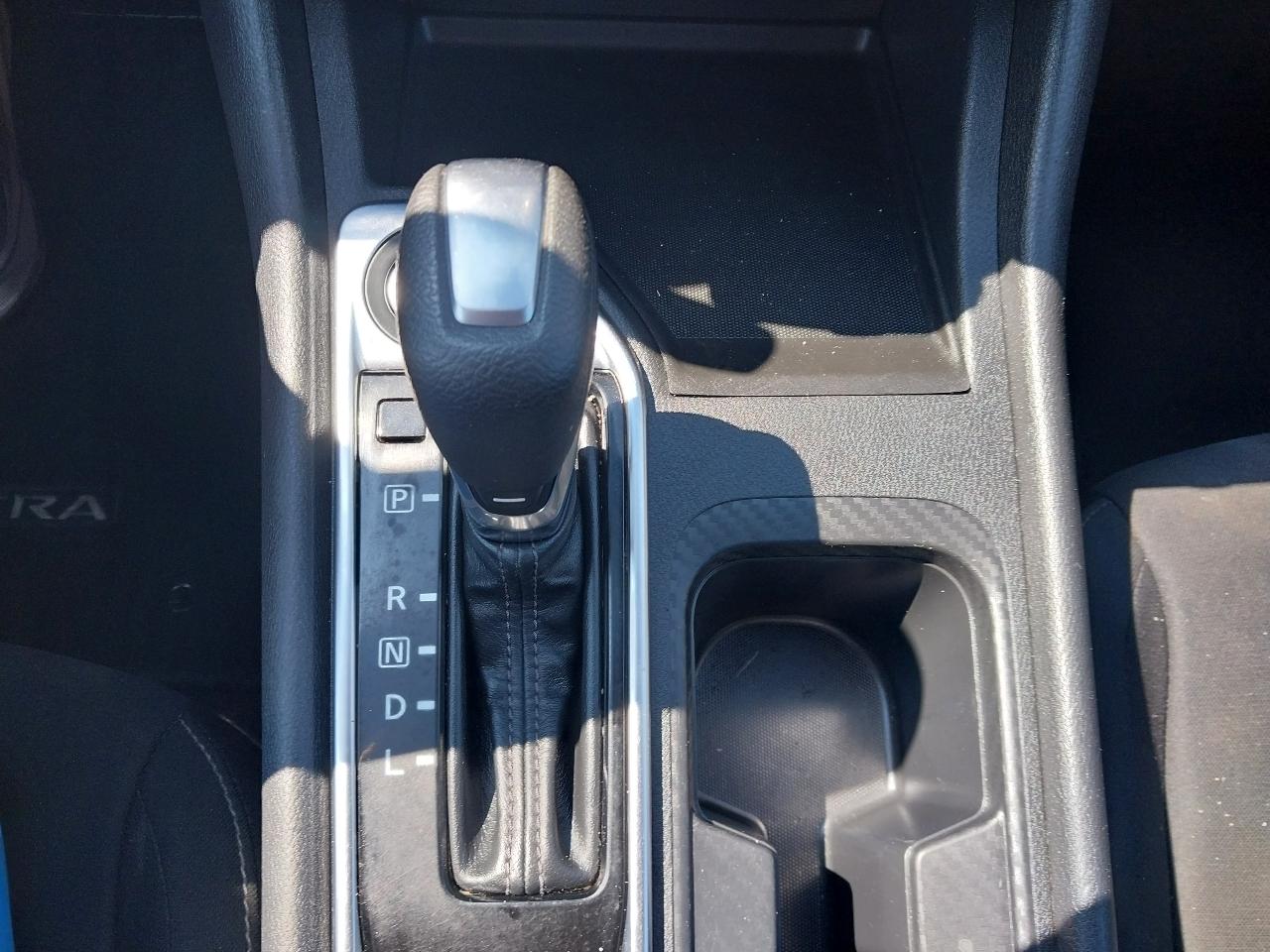 Nissan Sentra SV 4D Sedan 2020