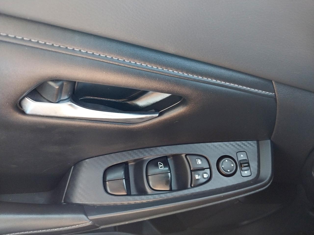 Nissan Sentra SV 4D Sedan 2020