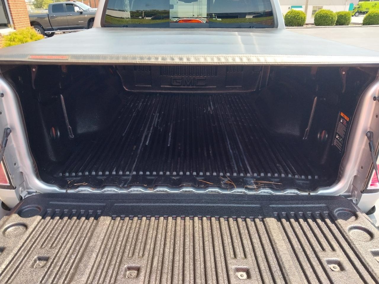 GMC Canyon 4WD Crew Cab 128.3" SLE 2019