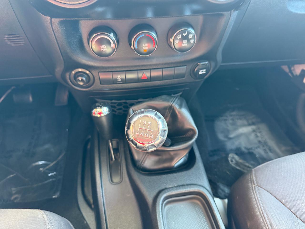 Jeep Wrangler 4WD 2dr Sport 2013