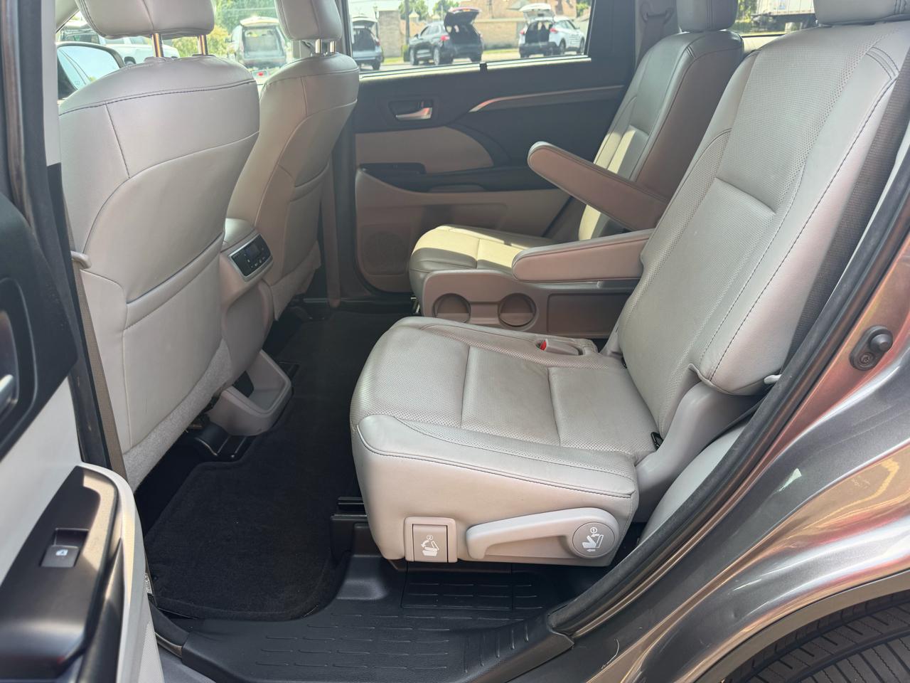 Toyota Highlander Hybrid Limited V6 AWD (Natl) 2018