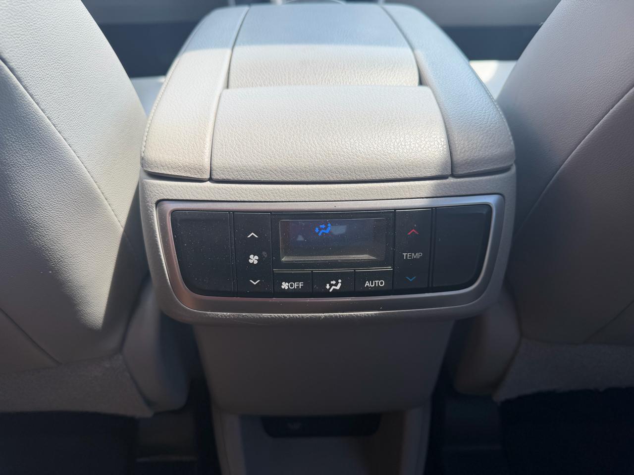 Toyota Highlander Hybrid Limited V6 AWD (Natl) 2018