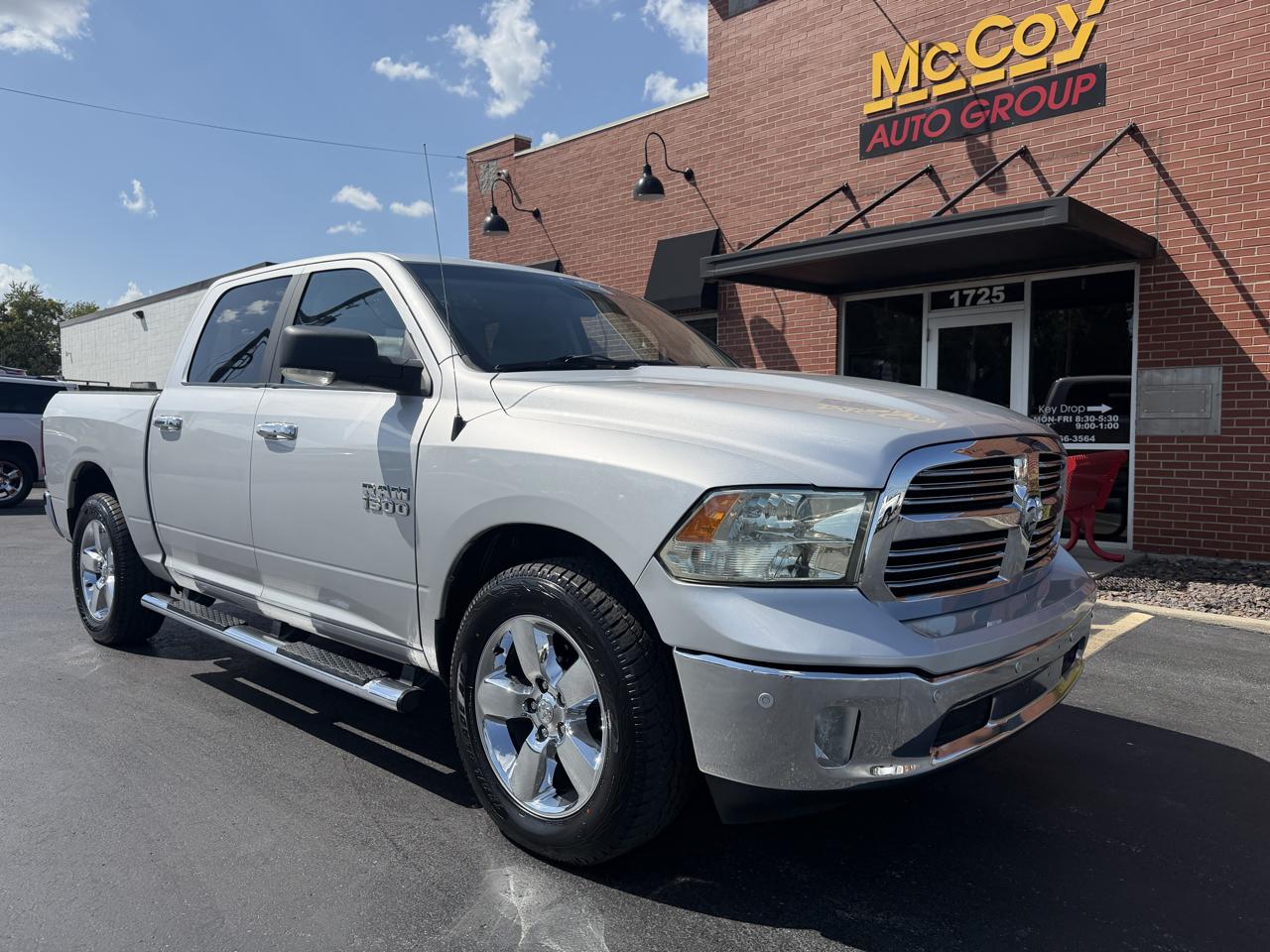 RAM 1500 Big Horn 4x4 Crew Cab 5'7" Box 2018