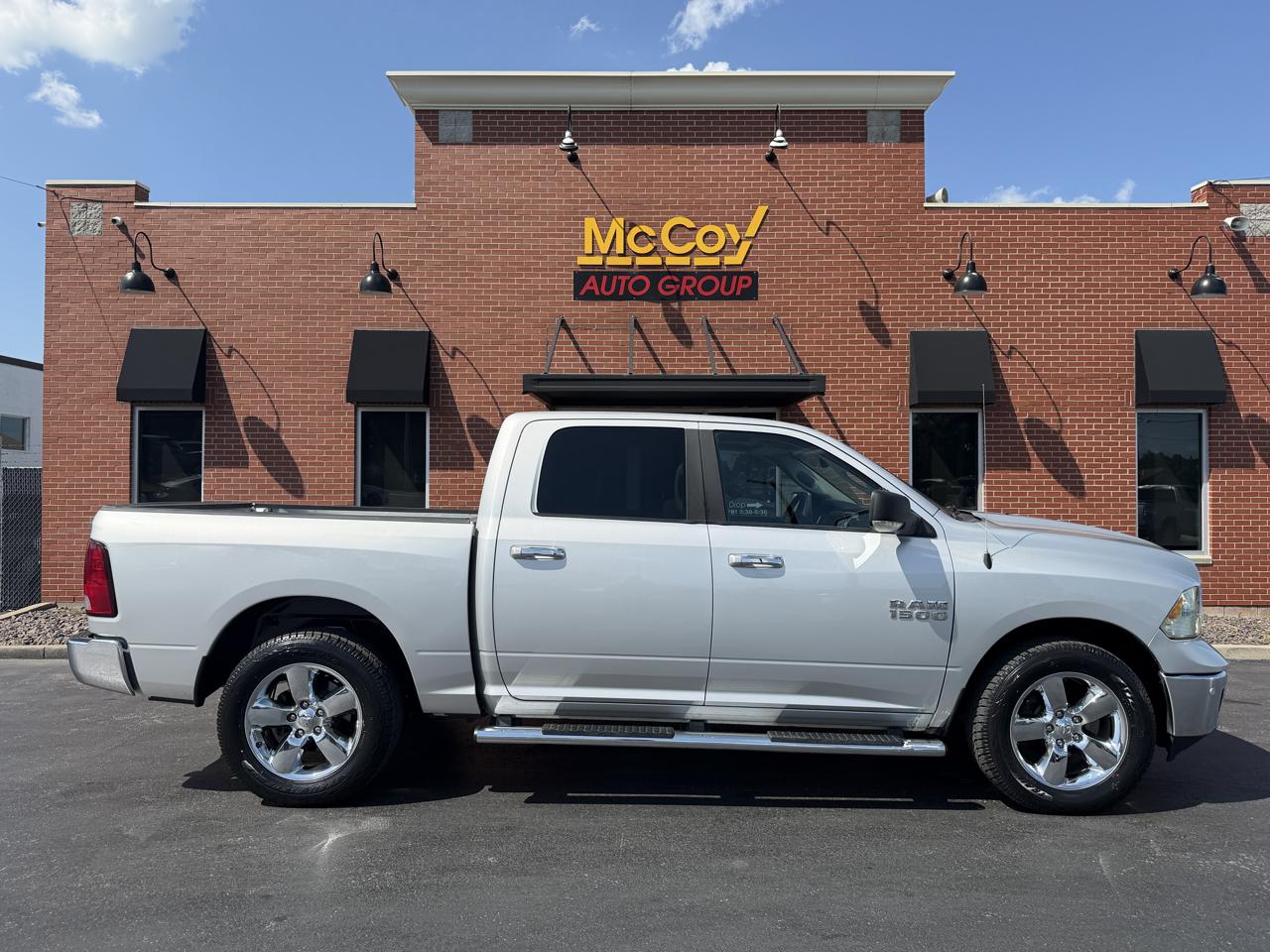 RAM 1500 Big Horn 4x4 Crew Cab 5'7" Box 2018