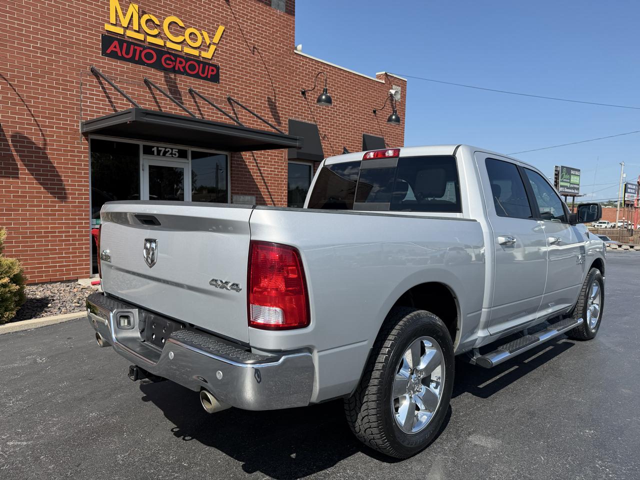 RAM 1500 Big Horn 4x4 Crew Cab 5'7" Box 2018
