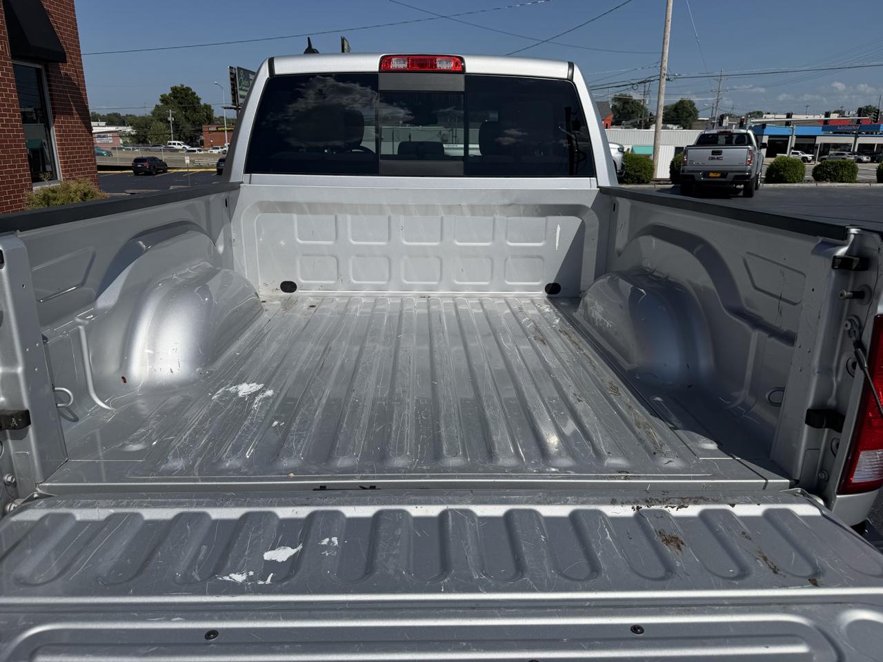 RAM 1500 Big Horn 4x4 Crew Cab 5'7" Box 2018