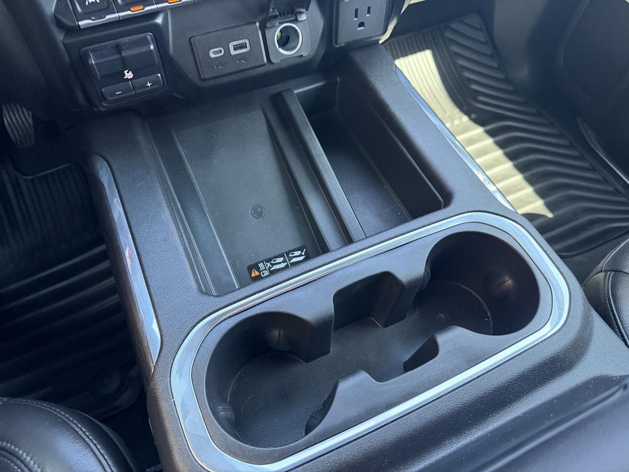 Chevrolet Silverado 1500 4WD Crew Cab 147" LTZ 2020