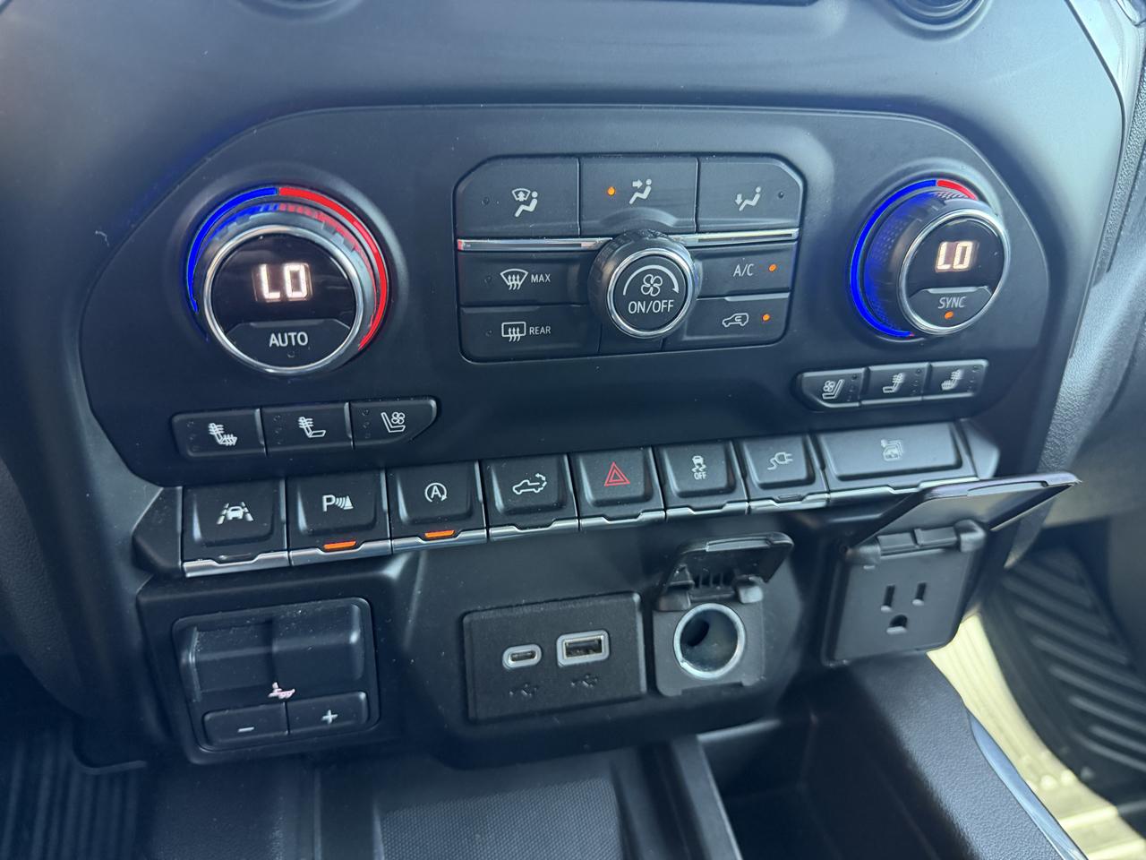 Chevrolet Silverado 1500 4WD Crew Cab 147" LTZ 2020