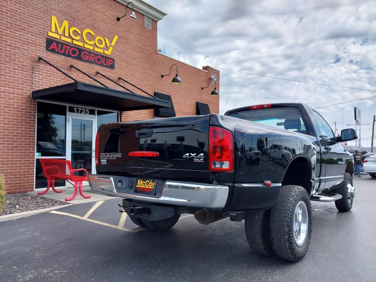 Dodge Ram 3500 2dr Reg Cab 140.5" WB DRW 4WD SLT 2004
