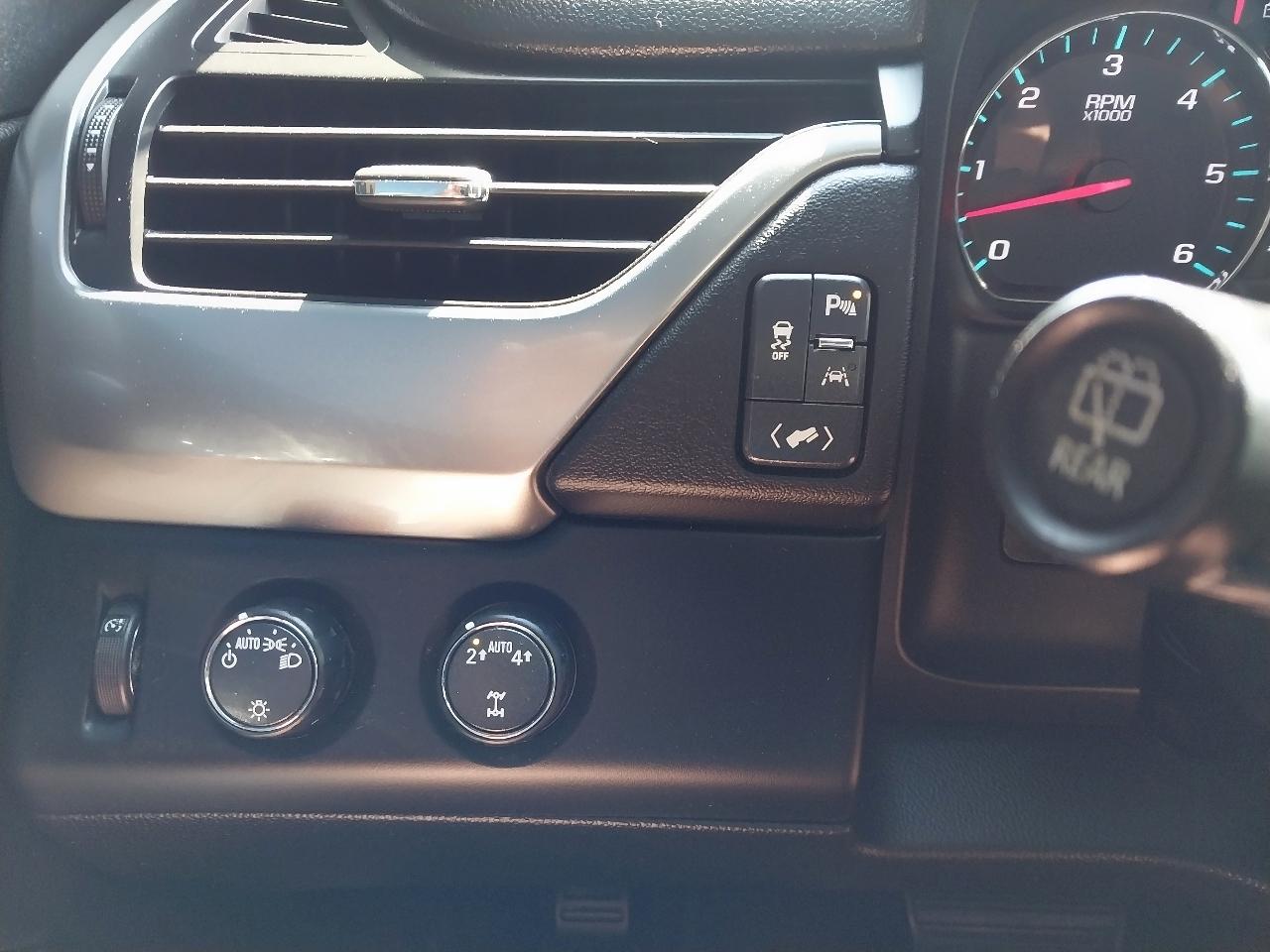 Chevrolet Tahoe 4WD 4dr LT 2018